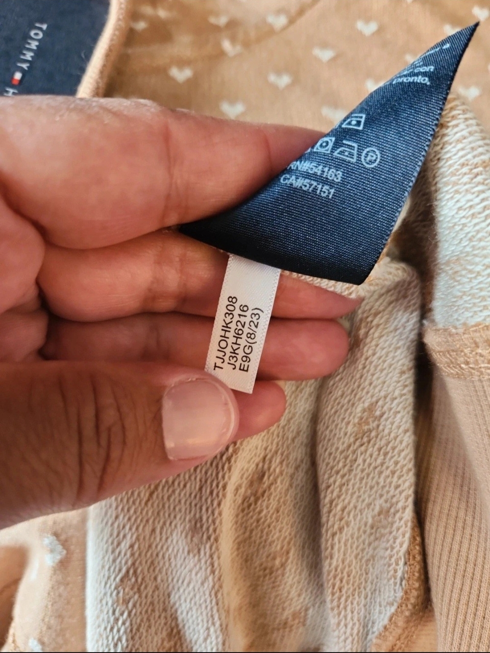 Tommy Hilfiger 100% Cotton Zip-up Tan Hoodie with Tiny White Heart Print - Picture 15 of 16